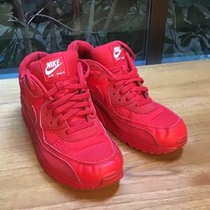 Nike Air Max 90 Essential ‘University Red’. Mens size 10